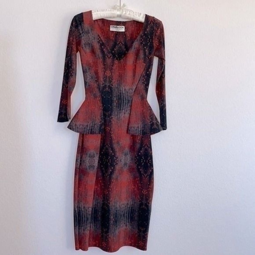 Chiara Boni La Petite Robe Red Grey Abstract Peplum V-Neck Sheath Dress Italy - Picture 2 of 12